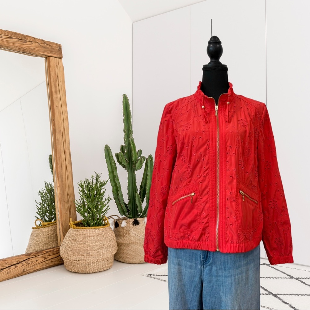 Chico’s Zenergy Amelia Eyelet Zip Front Windbreaker Jacket